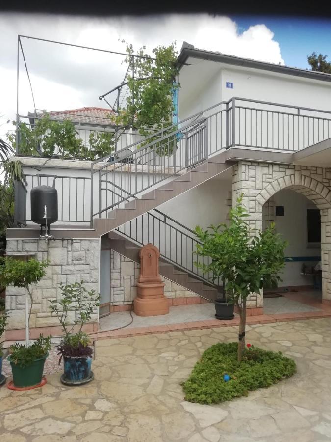 Apartment Hajduk Starigrad Paklenica Zewnętrze zdjęcie