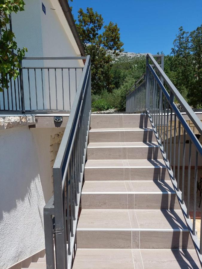 Apartment Hajduk Starigrad Paklenica Zewnętrze zdjęcie
