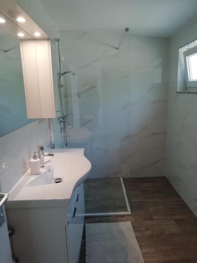Apartment Hajduk Starigrad Paklenica Zewnętrze zdjęcie