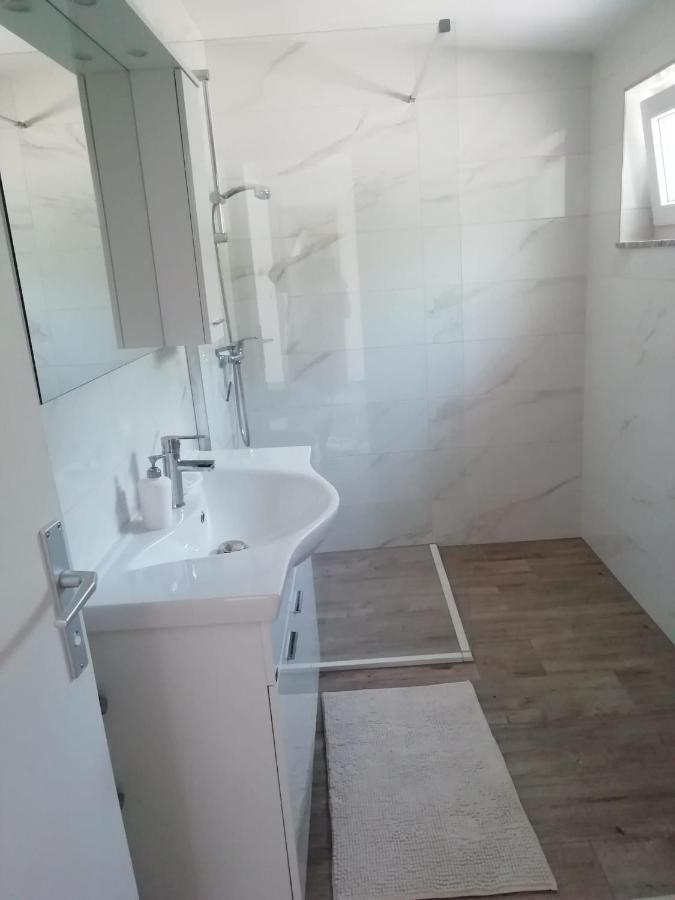 Apartment Hajduk Starigrad Paklenica Zewnętrze zdjęcie