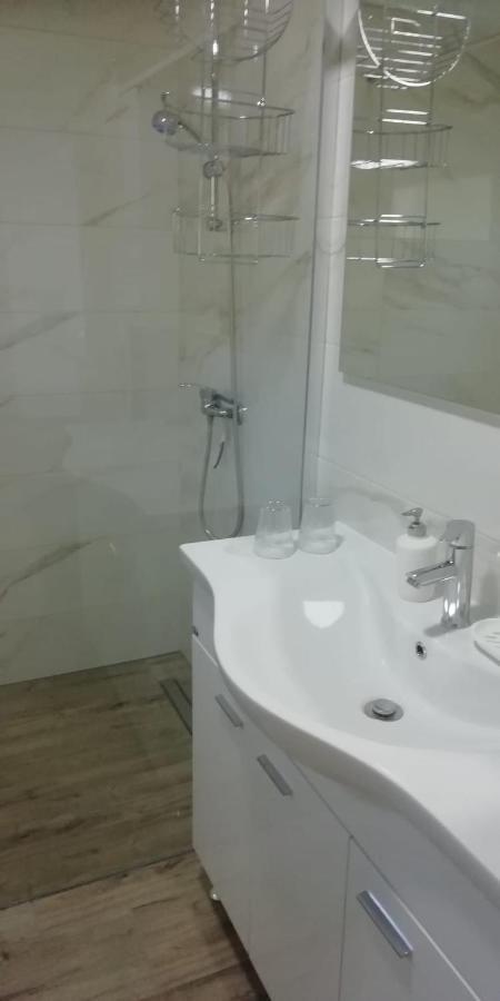Apartment Hajduk Starigrad Paklenica Zewnętrze zdjęcie