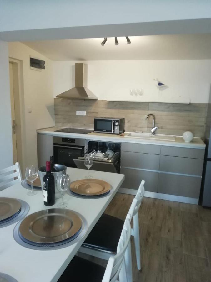 Apartment Hajduk Starigrad Paklenica Zewnętrze zdjęcie